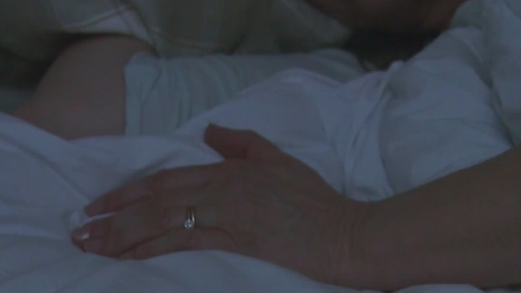 Sleep divorce: Couples in separate beds