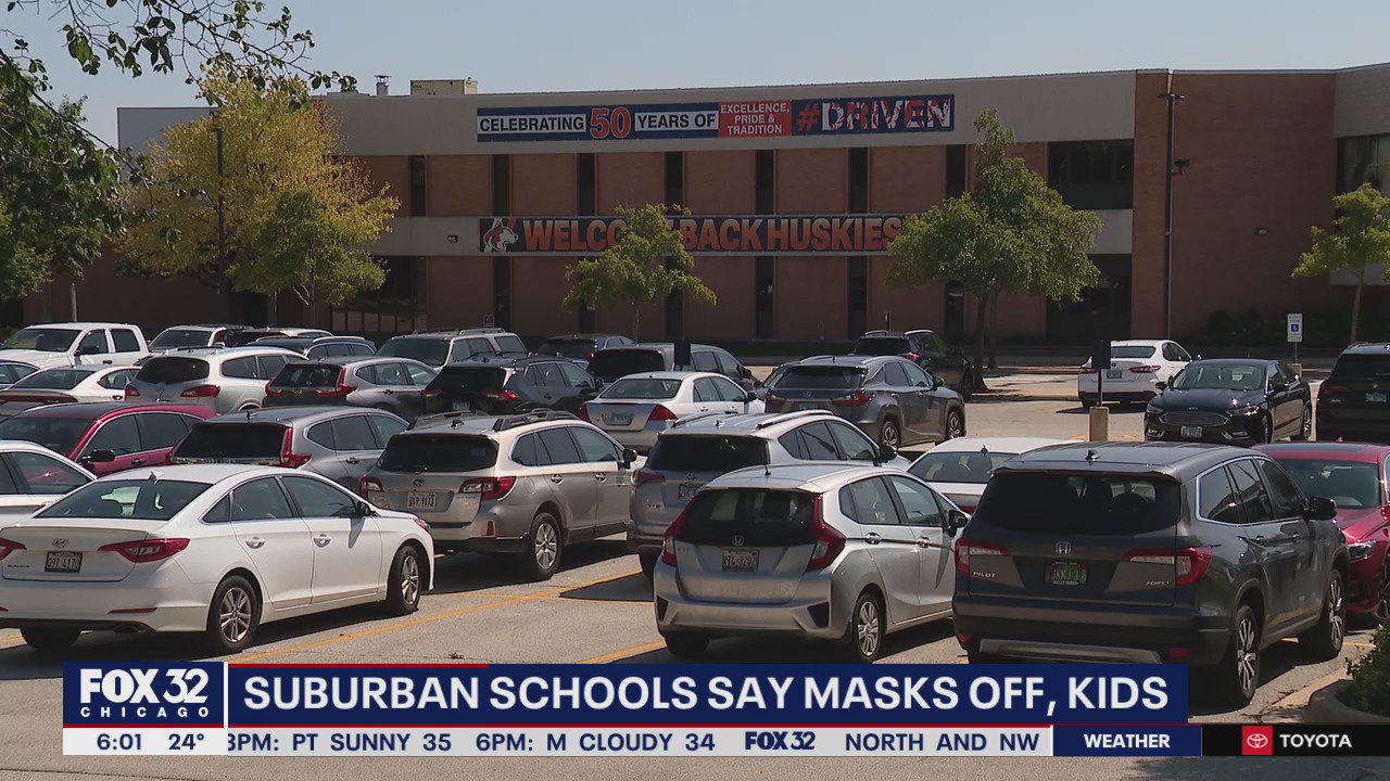 Pair of suburban school districts drop mask mandate for students