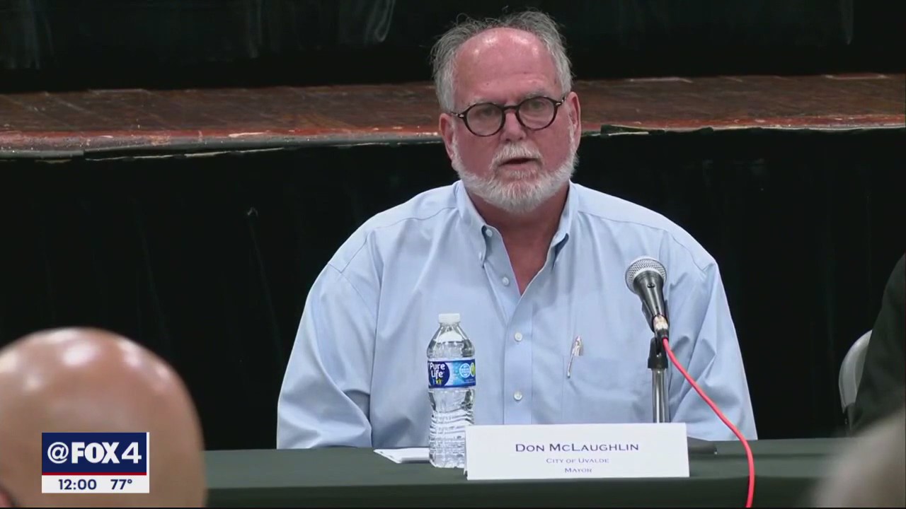 Uvalde leaders remember shooting one year later