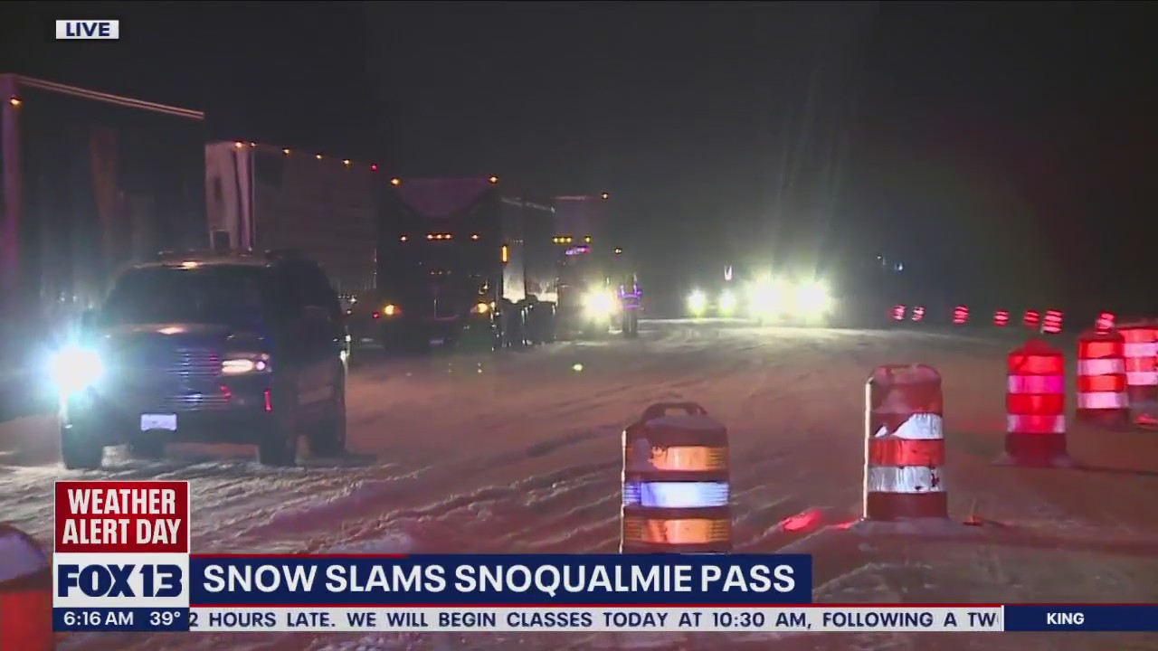 Snoqualmie Pass hit by snow