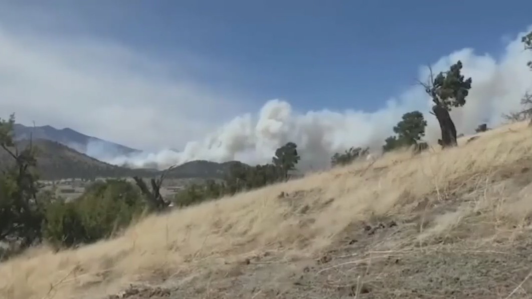 Flagstaff's Tunnel Fire continues to burn in Arizona
