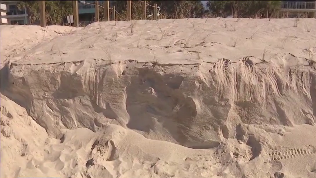 Warning for beachgoers to stay off dunes