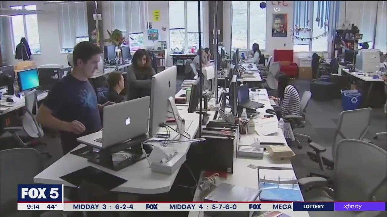 FTC cracks down on non-compete clauses