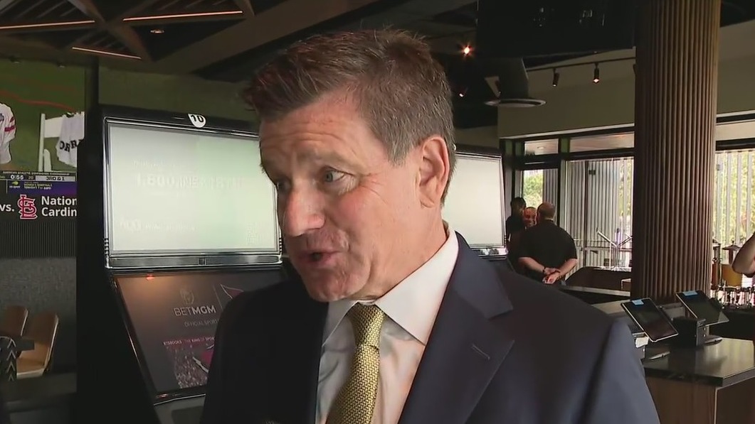 Ribbon cutting ceremony held for BetMGM sportsbook at State Farm Stadium