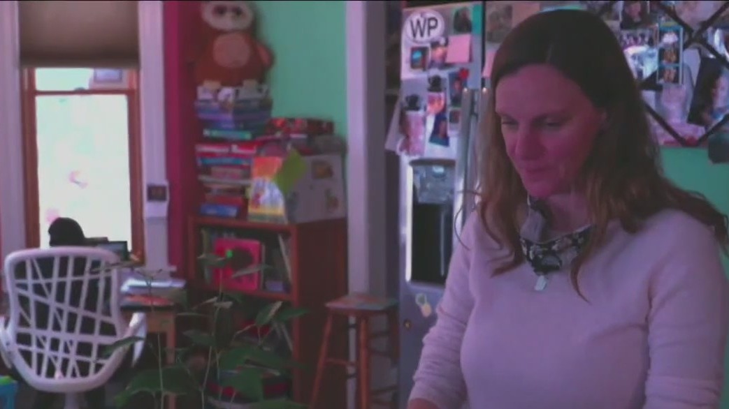 What is mom guilt?