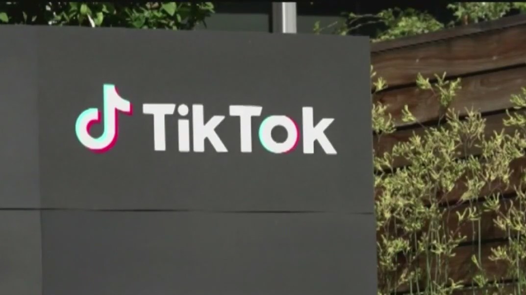 White House sets deadline for deleting TikTok from federal devices