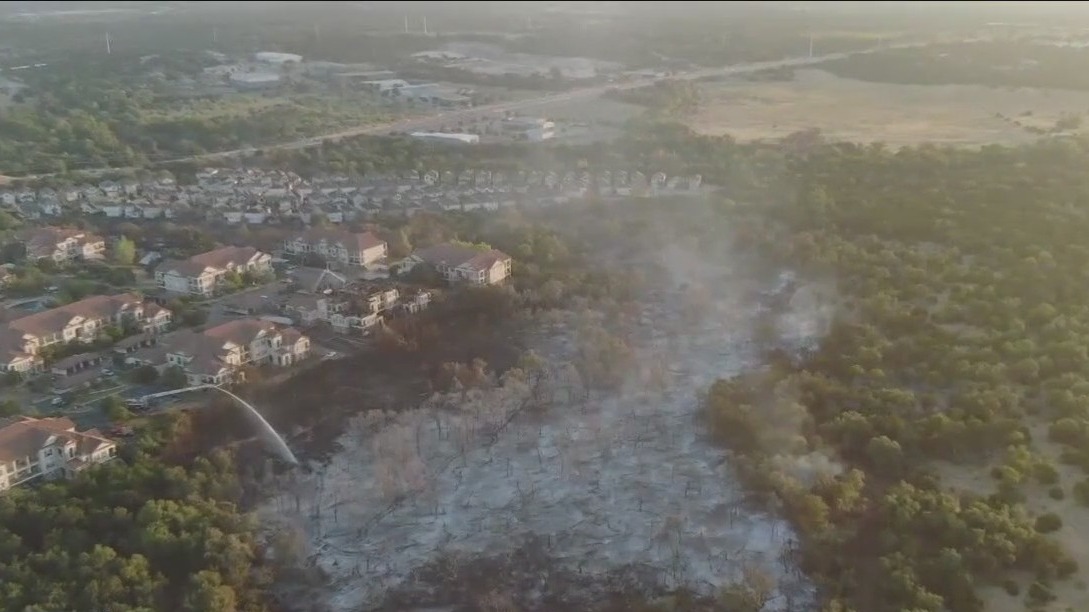 Fire burns 50 acres in Cedar Park, Texas