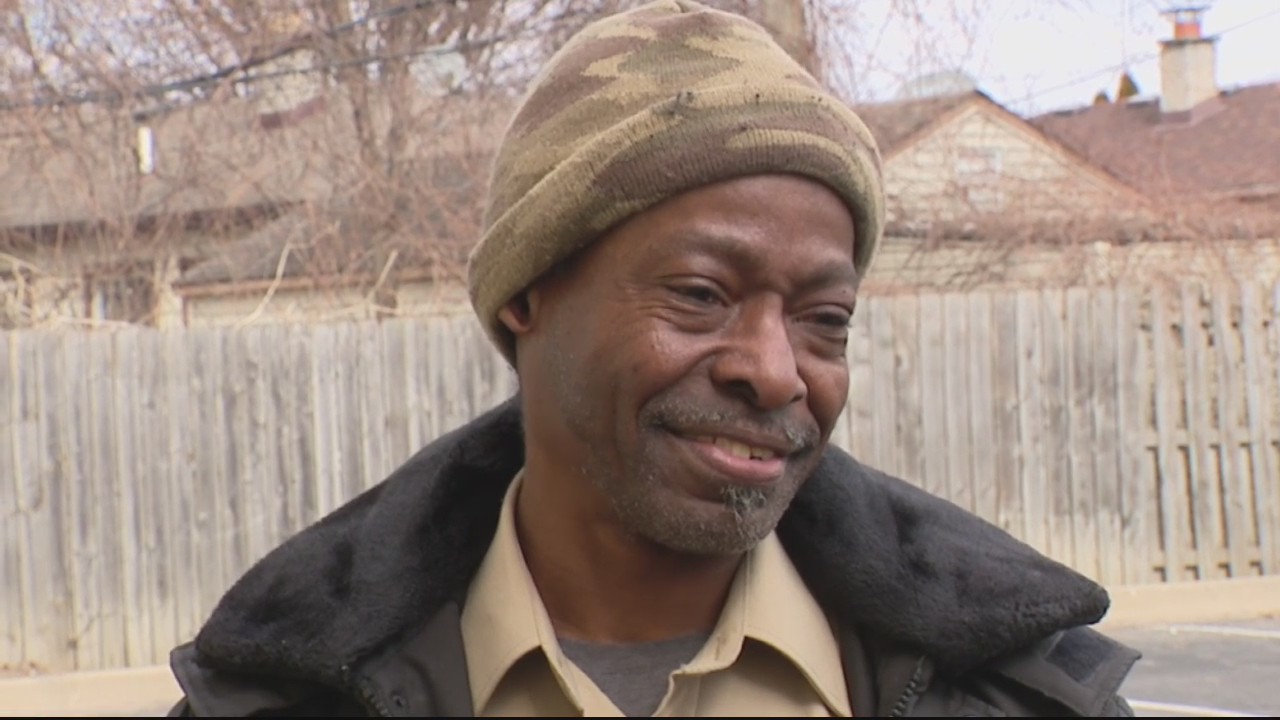 Once homeless, Kroger security guard who walks to work is being given a car