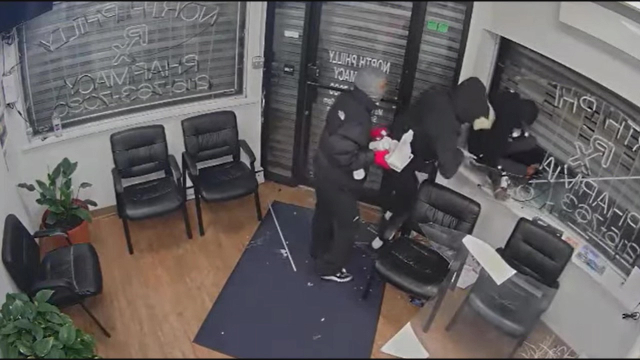 Looting at 100 block of West Diamond Street