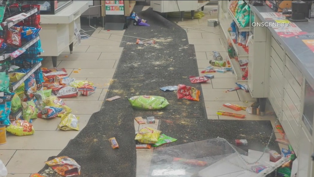 7-Eleven looted after reported street takeover in Harbor Gateway
