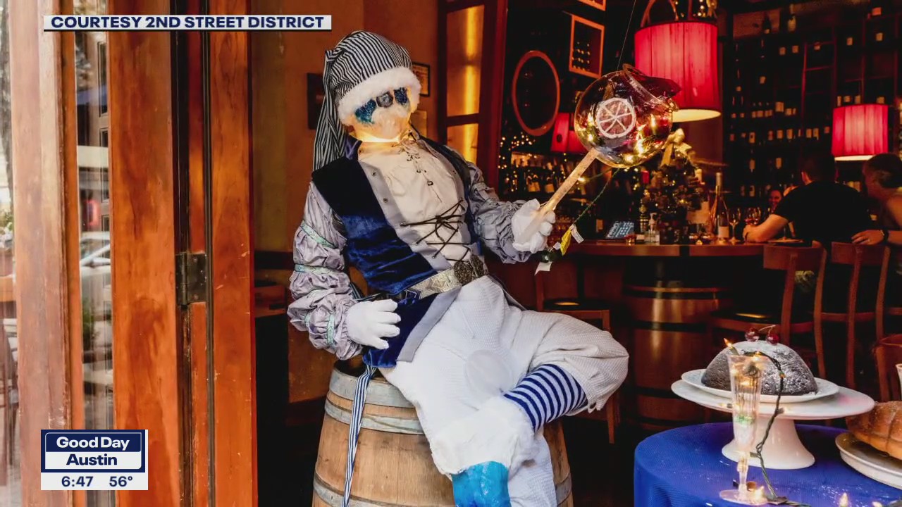 2nd Street District 'Santa Lounge'