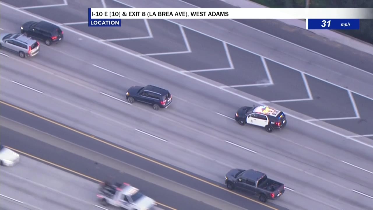 Officers tackle suspect after hour-long chase