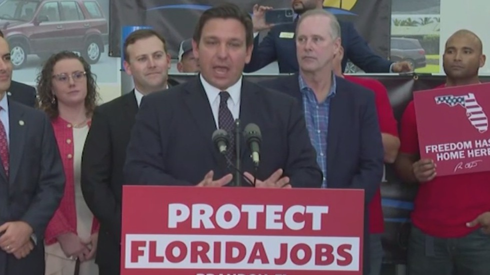 Gov. DeSantis signs bill blocking mandates on COVID-19 vaccines, school masks