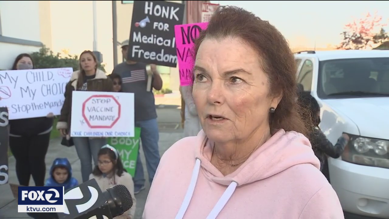 Protest held against East Bay school district's vaccine mandate