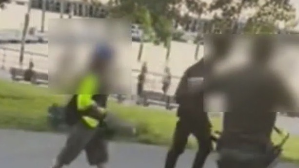 Parks employee spin kicks attacker