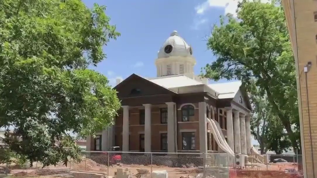 Mason Co. Courthouse rebuilding after fire