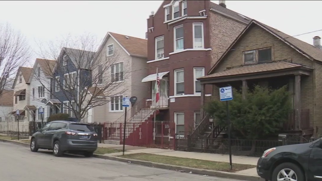 Man with disabilities shot, critically wounded while waiting for bus  outside Chicago home