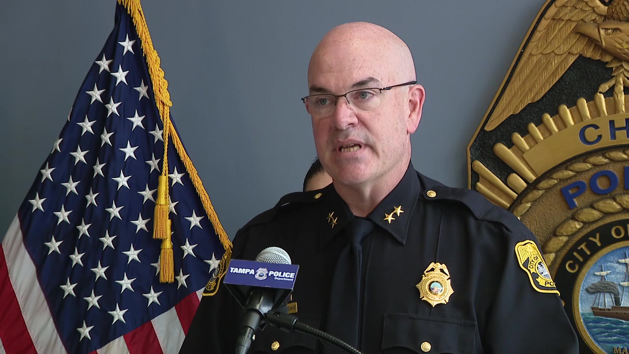 Man accused of impersonating officer