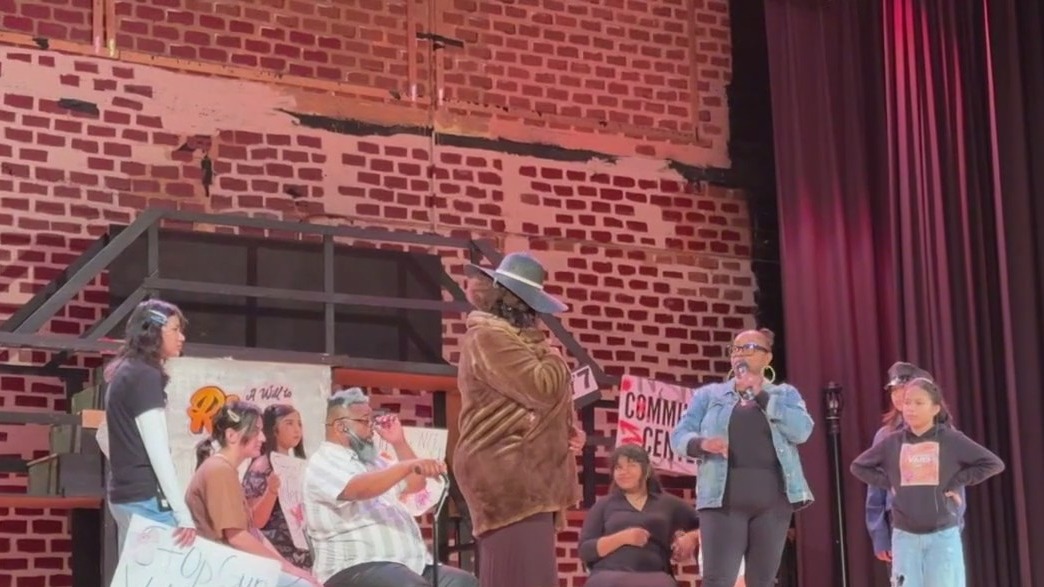 San Pedro students put on theater show with an important message