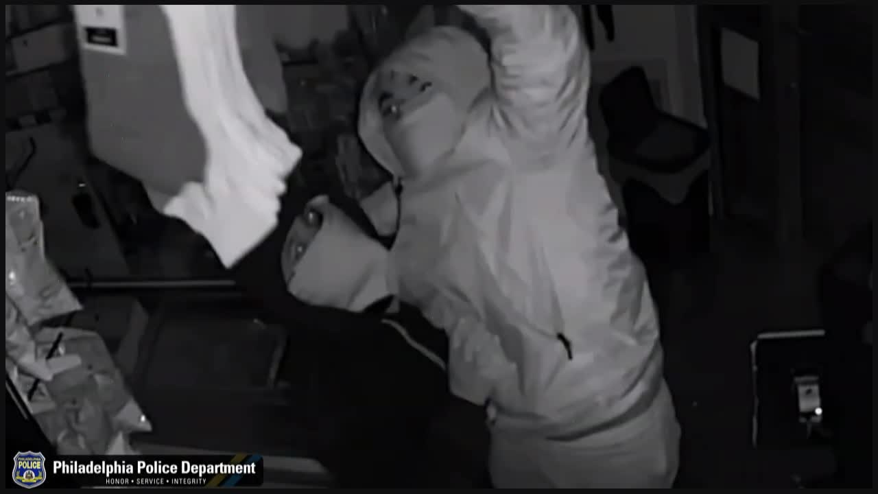 Police: 2 sought in robbery of West Philadelphia market