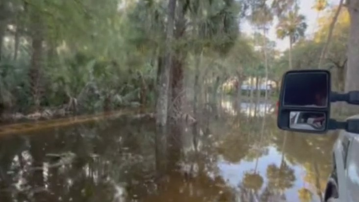 Ian flooding blocks access to Central Florida Zoo