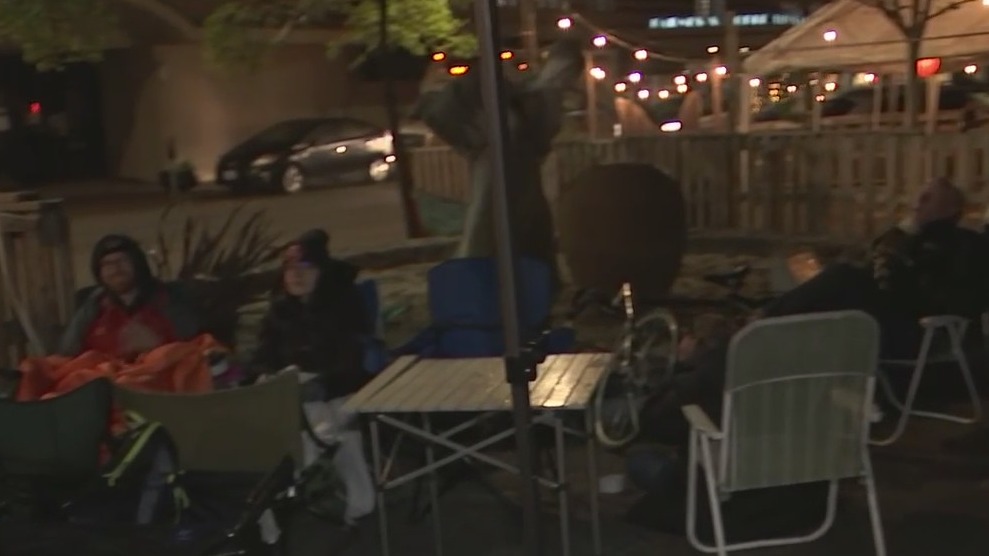 Long lines in Santa Rosa for release of Pliny the Younger