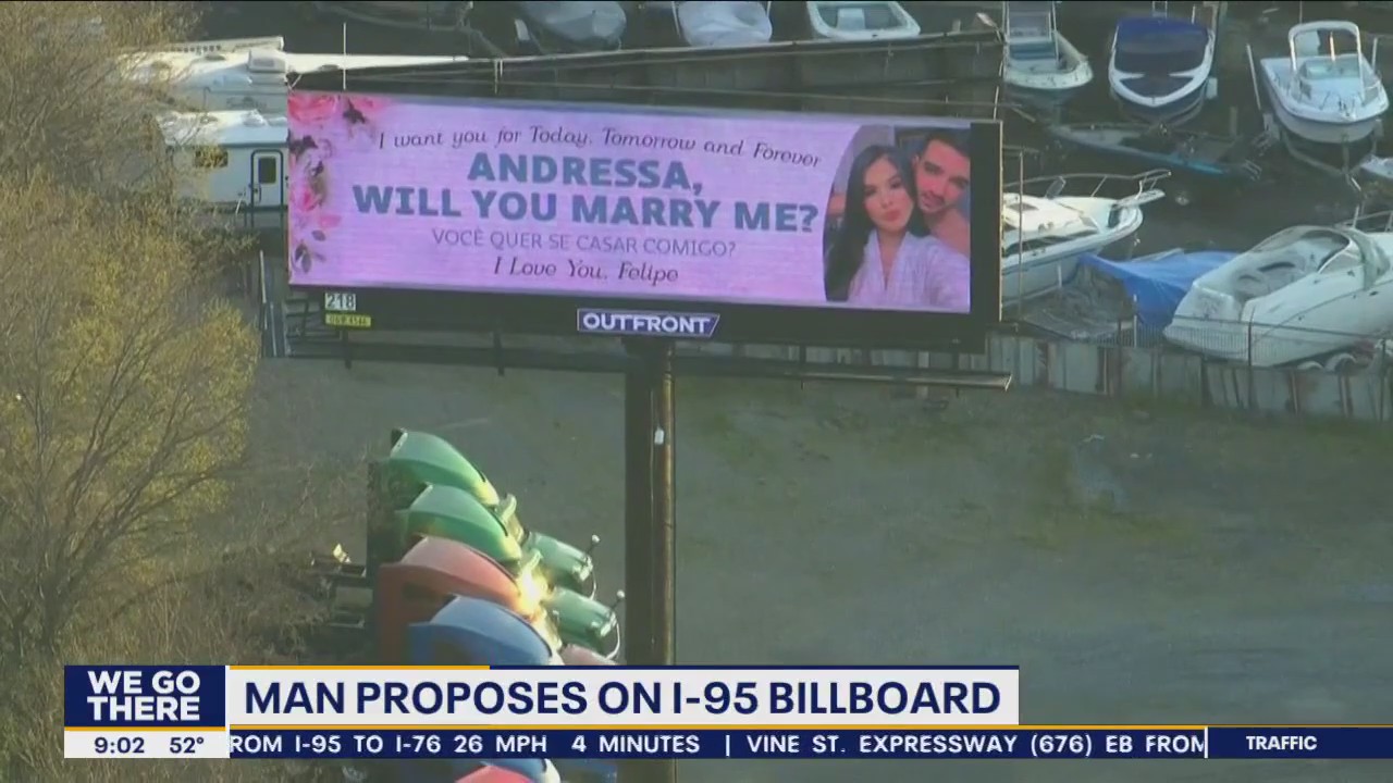 Man proposes with billboard on Interstate 95