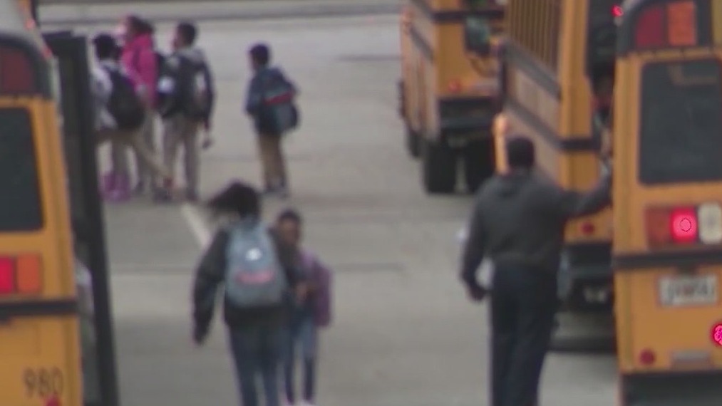 Back-to-school safety tips for both walkers and drivers