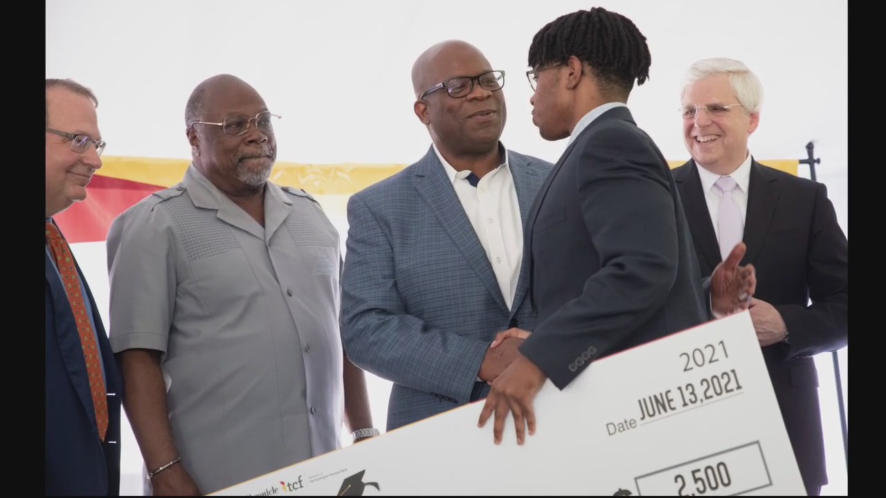 Huntington Bank to hold $100,000 scholarship event this weekend