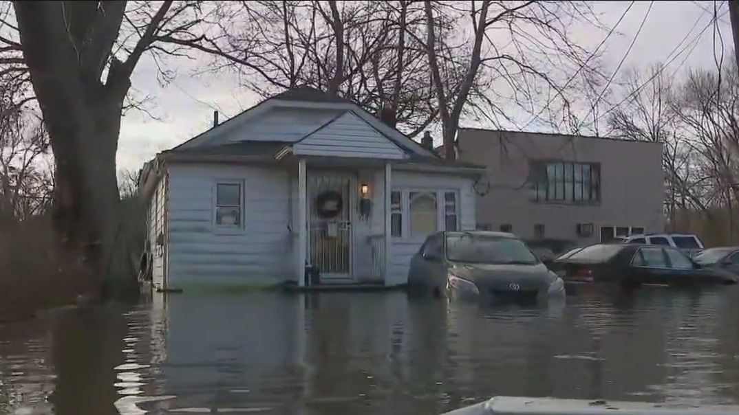 Flood threat looms near Passaic River