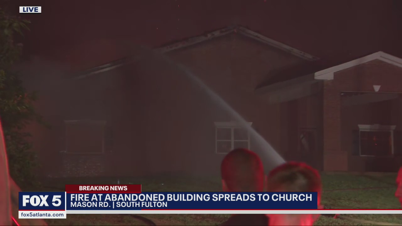 Firefighters battle dual fires in South Fulton