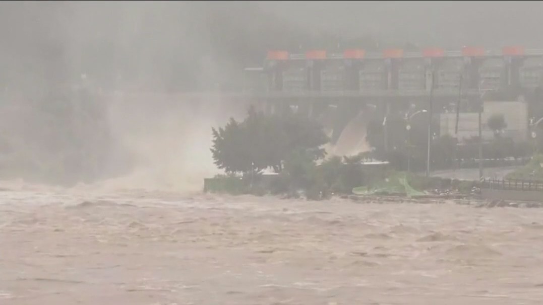 South Korea flooding, mudslides turn deadly