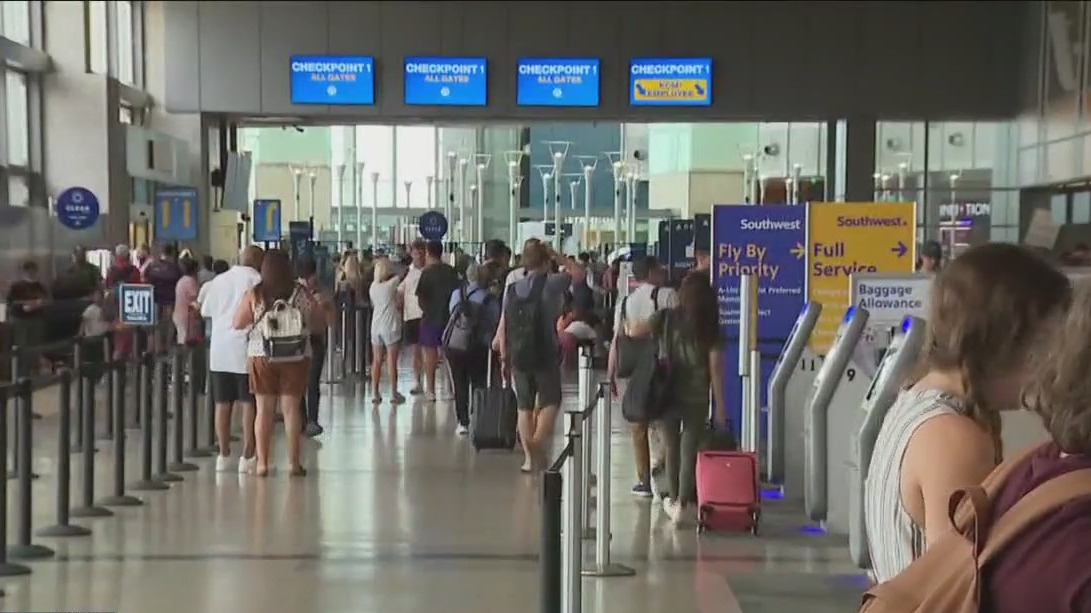 Record-breaking travel weekend at ABIA
