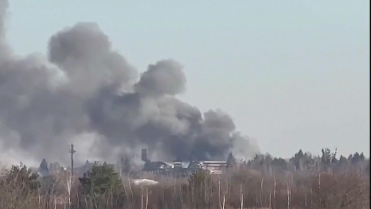 Russia, Ukraine invasion: Russia continues attacks as more people flee Ukraine