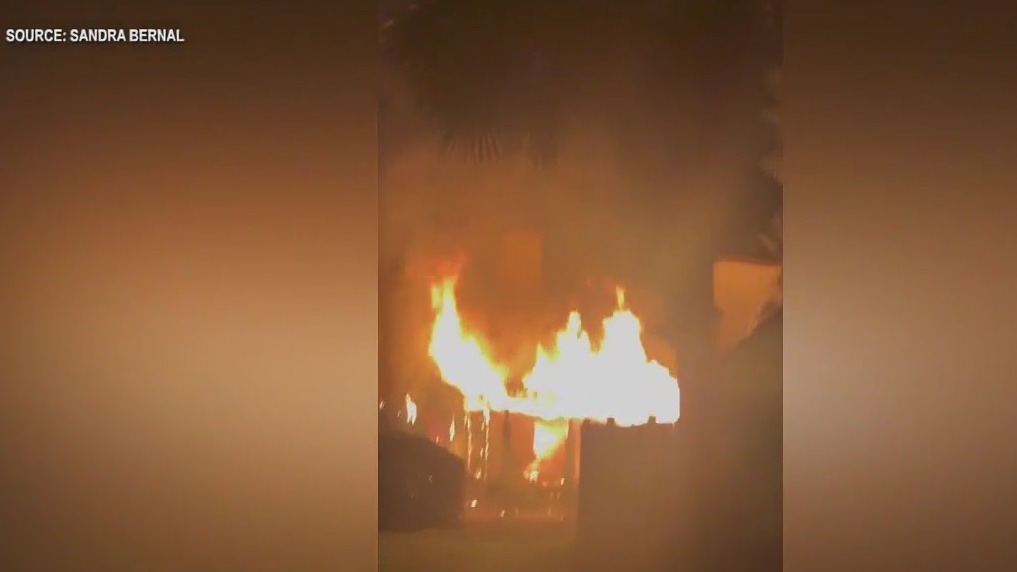 Fire breaks out at Orlando condo complex