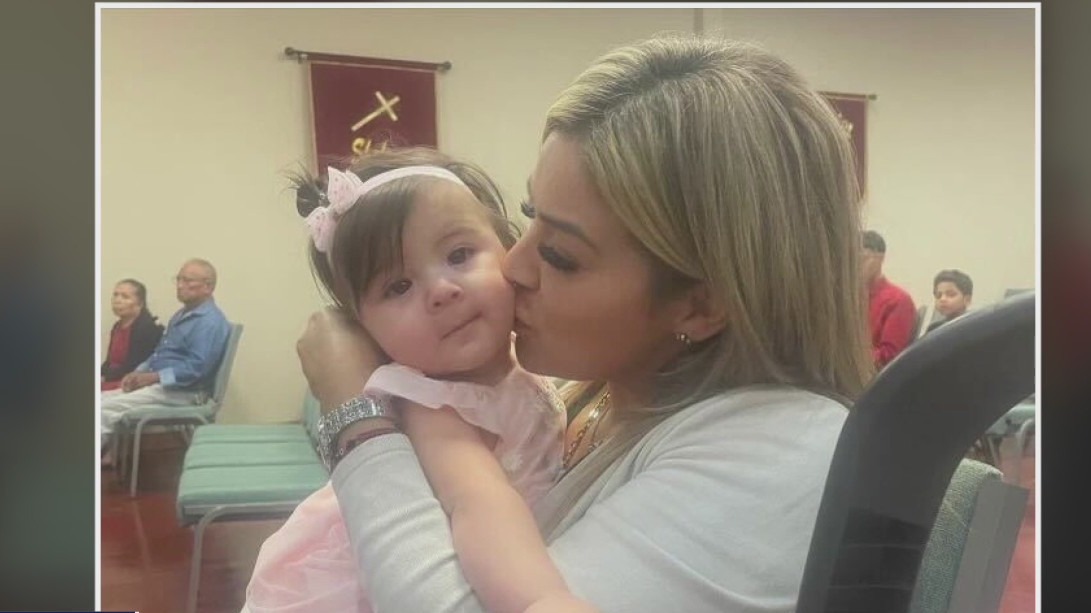 Houston-area mother of 4 remembered during balloon release, search continues for suspect