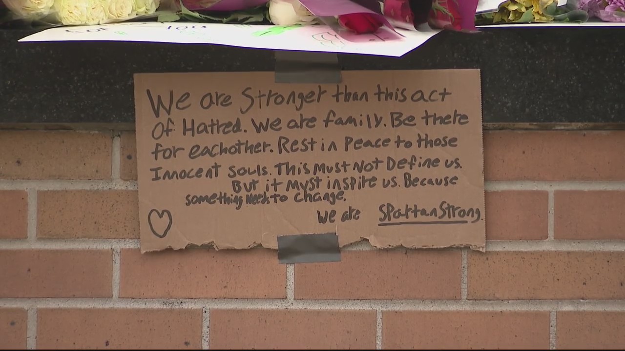 MSU students, grieve together after Monday's mass shooting
