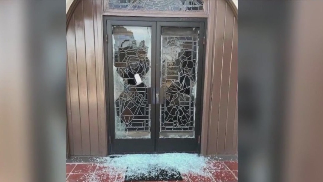 PREV. COVERAGE: Newport Beach church has stained glass windows smashed with baseball bat