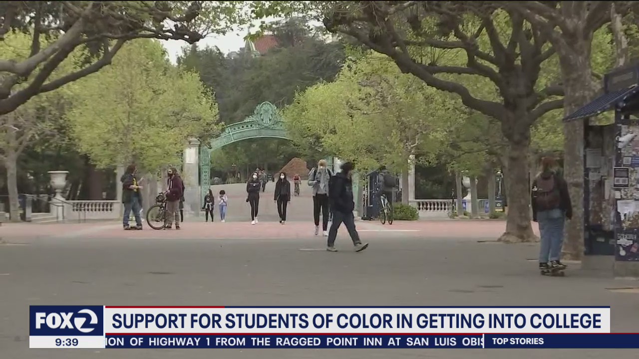 Advisors offer resources to students of color in getting into college