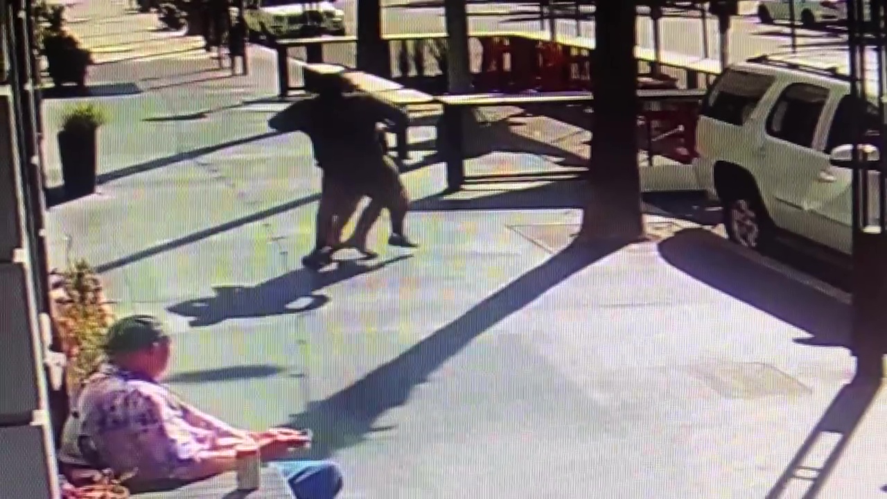 Woman assaulted on Long Beach sidewalk