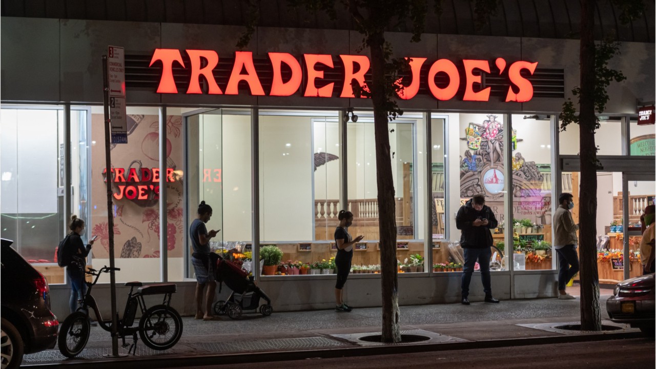 Businesses closed on New Year's Day 2022