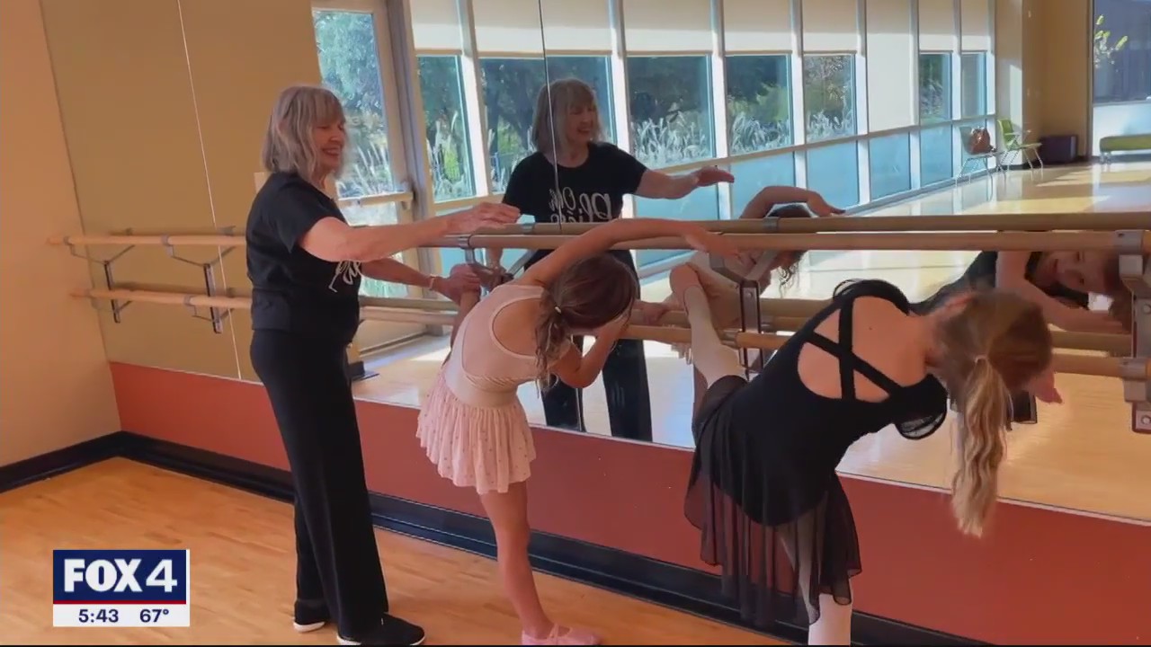 Mom-daughter duo celebrates decades of ballet