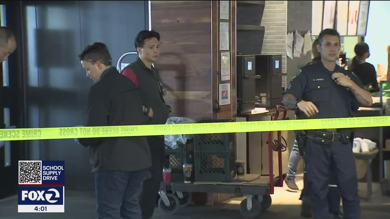 SFO worker stabbed in baggage claim area, suspect arrested