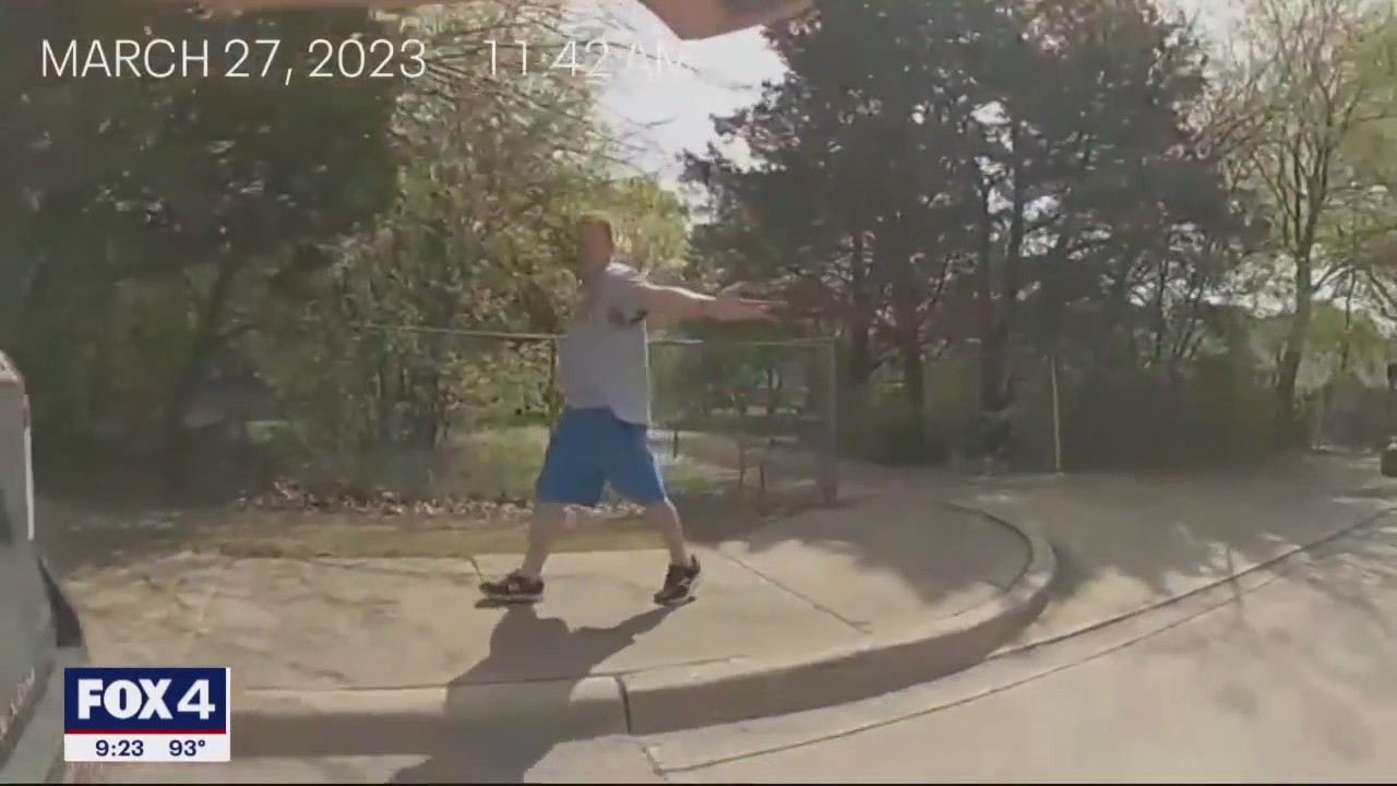 Family tried to get man help before police shooting