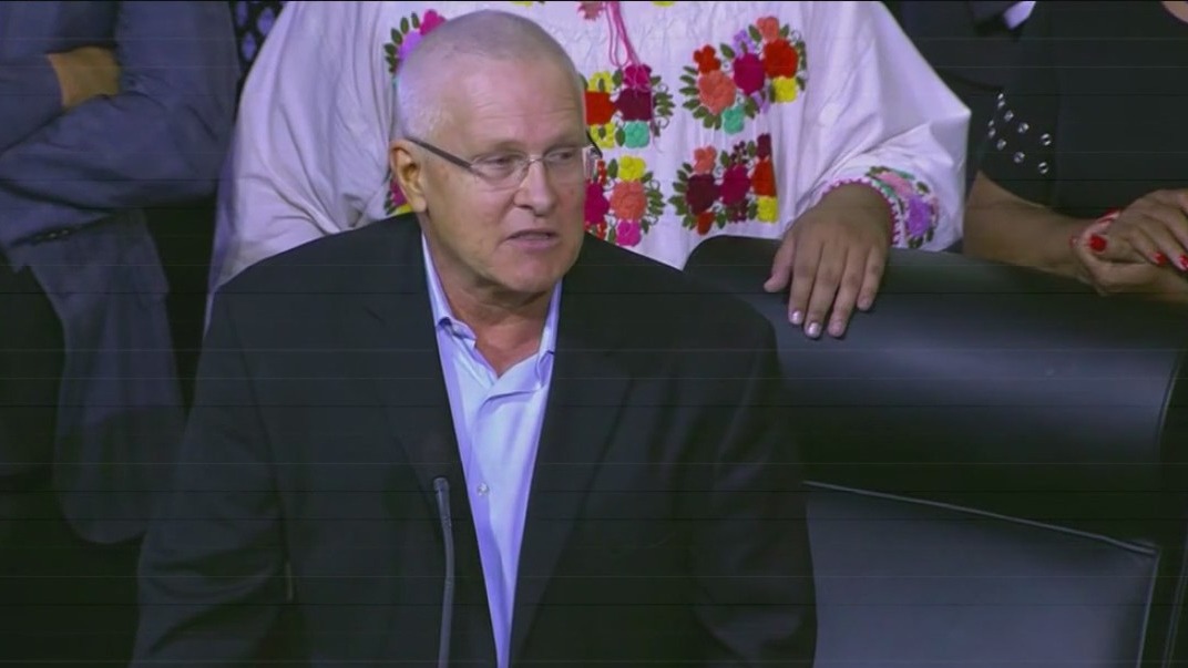 Former council member Bonin calls for Kevin de León to resign