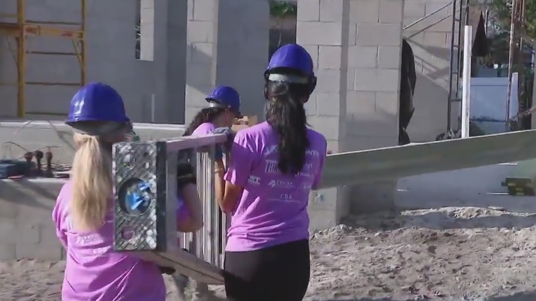 Women build for Habitat for Humanity