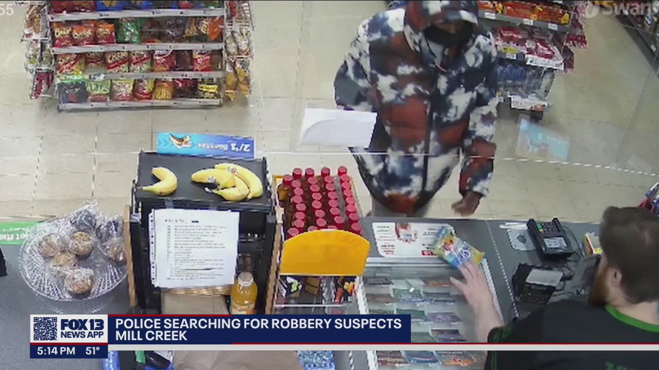 Police searching for robbery suspects in Puget Sound