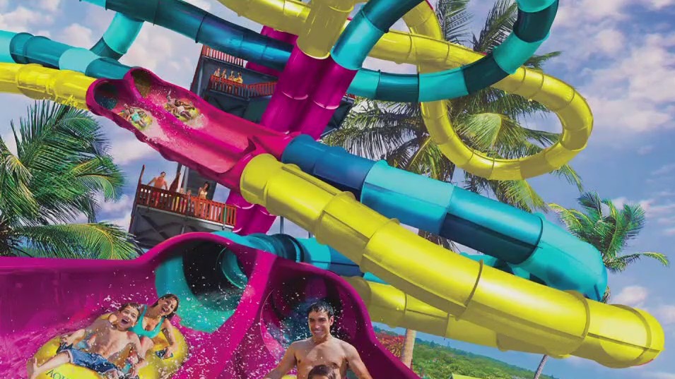 Austin Travels talks about visiting waterparks