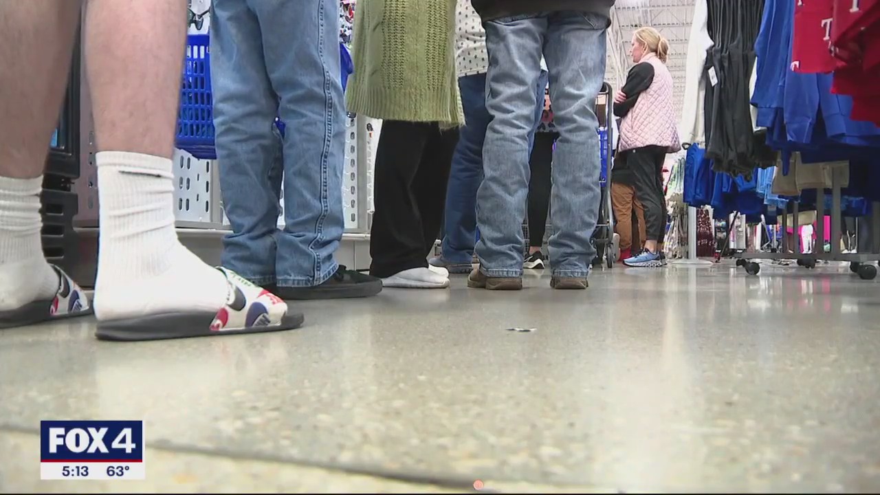 People out for last-minute shopping ahead of Christmas