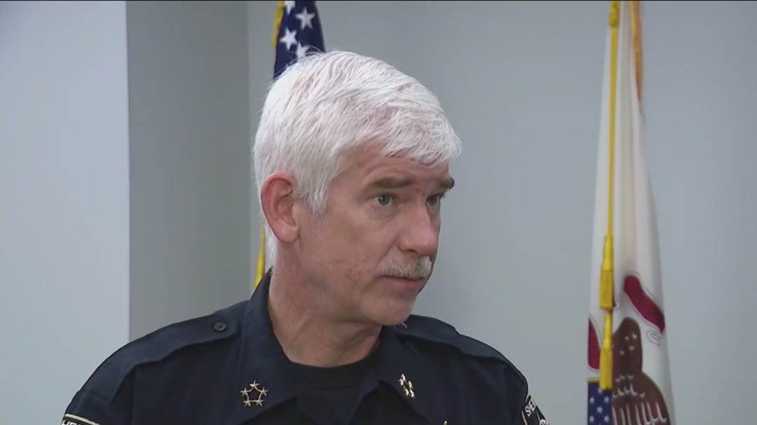 Illinois sheriff under fire for claiming he won't uphold assault weapons ban